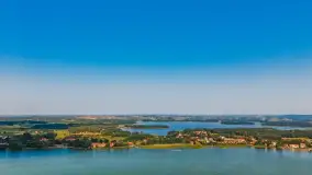 Zdjęcia Mazur z lotu ptaka na różnych ujęciach, sezon 2022 r. - zdjęcie 39