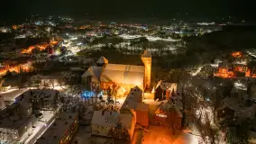 Zimowy Kętrzyn w nocy, styczeń 2024 r. - zdjęcie 4