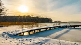 Zimowy spacer nad jeziorem Gołdopiwo niedaleko Żabinki, styczeń 2024 r. - zdjęcie 3