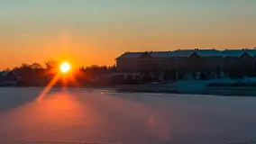 Zachód słońca nad jeziorem Tałty, Mikołajki, styczeń 2024 r. - zdjęcie 13