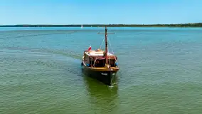 Melanie - replika parostatku, pływająca po Mazurach - zdjęcie 8