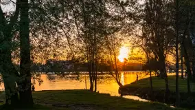 Zachód słońca nad jeziorem Ełckim w Ełku, maj 2024 r. - zdjęcie 27