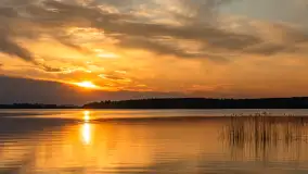 Zachód słońca nad jeziorem Święcajty, kwiecień 2024 r. - zdjęcie 41