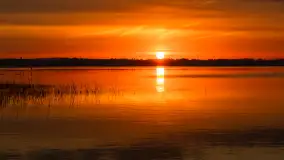 Wschód słońca w PTTK Wilkasy, jezioro Niegocin, maj 2024 r. - zdjęcie 13