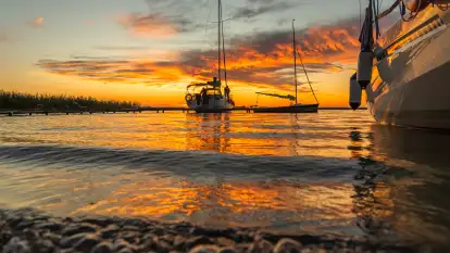 Zachód słońca w przystani Rajcocha, lipiec 2024 r.