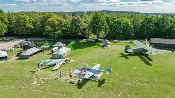 Muzeum Wilcze Lotnisko: Skarbnica Pamiątek po Polskich Dywizjonach Lotniczych - zdjęcie 4