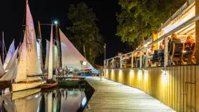 XXV Zlot Klubu Jacht Oldtimer, zdjęcia nocne, sierpień 2024 r. - zdjęcie 16