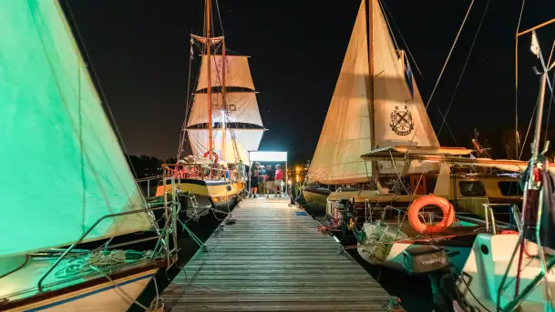 XXV Zlot Klubu Jacht Oldtimer, zdjęcia nocne, sierpień 2024 r. - zdjęcie 4