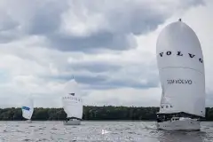 Polska Liga Sterników w Jeziorak Yacht Club: Innowacyjny Inkubator Żeglarstwa Regatowego - zdjęcie 41