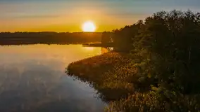 Jezioro Iławki z lotu ptaka o wschodzie słońca, październik 2024 r. - zdjęcie 29
