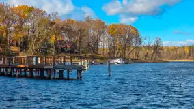 Łabędzi Ostrów w Pięknej Górze w jesiennych barwach - zdjęcie 4