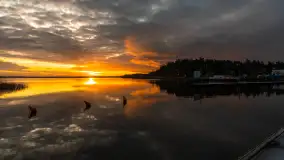 Wschód słońca nad jeziorem Niegocin w Wilkasach, grudzień 2024 r. - zdjęcie 16