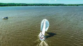 Lipcowe żeglowanie podczas szkoleń żeglarskich na Jezioraku - zdjęcie 30