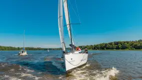 Szaleństwa pod trzema żaglami z Jeziorak Jacht Club - zdjęcie 41
