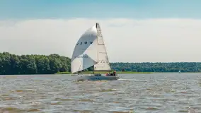 Szaleństwa pod trzema żaglami z Jeziorak Jacht Club - zdjęcie 3