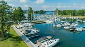 Przystań Nautica z lotu ptaka, lipcowy poranek, 2025 r. - zdjęcie 8