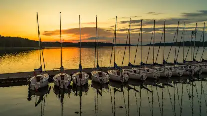 Zachód słońca nad jeziorem Kisajno, Oczy Mazur, lipiec 2025 r. 