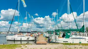 Niedzielny poranek w porcie AZS Wilkasy nad Niegocinem, lipiec 2025 r. - zdjęcie 27