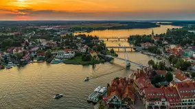 Mikołajki po zachodzie słońca z drona, sierpień 2025 r. - zdjęcie 21