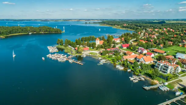 Rydzewo i jeziora Boczne i Niegocin z drona, wrzesień 2025 r.