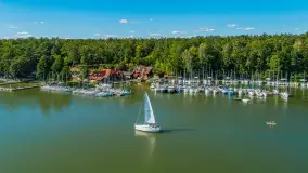 Jezioro Nidzkie przy porcie Pod Dębem, Ruciane-Nida, sierpień 2025 r. - zdjęcie 6