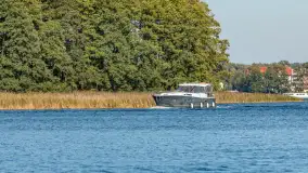 Żagle i ruch na jeziorze Kisajno, ostatnie dni lata, wrzesień 2025 r. - zdjęcie 35