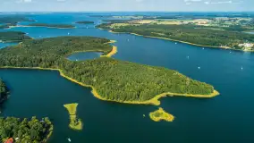 Jezioro Kisajno i port Łabędzi Ostrów na początku września 2025 r. z drona - zdjęcie 27