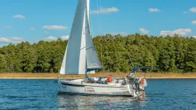 Jezioro Kisajno pełne jachtów, trwa żeglarski wrzesień 2025 - zdjęcie 26