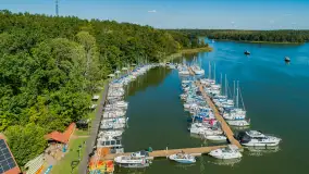 Pod Dębem nad jeziorem Nidzkim z lotu ptaka, sierpień 2025 r. - zdjęcie 22