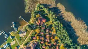 Jezioro Święcajty i Ognisty Ptak z drona, jesień 2025 r. - zdjęcie 9