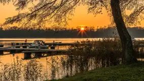 Zachód słońca, końcówka kolorów jesieni w Sztynorcie, listopad 2025 r. - zdjęcie 1