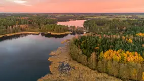 Zachód słońca nad jeziorem Gołdopiwo z drona, listopad 2025 r. - zdjęcie 24