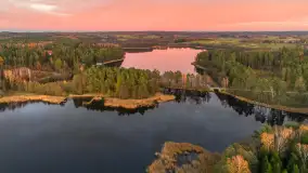 Zachód słońca nad jeziorem Gołdopiwo z drona, listopad 2025 r. - zdjęcie 2