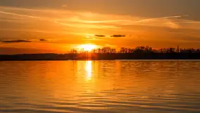 Zachód słońca nad jeziorem Niegocin, listopad 2025 r. - zdjęcie 23