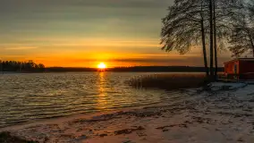 Zimowy zachód słońca nad jeziorem Kisajno, styczeń 2025 r. - zdjęcie 2