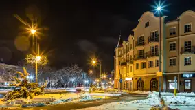 Nocne i zaśnieżone Giżycko, listopad 2025 r. - zdjęcie 19