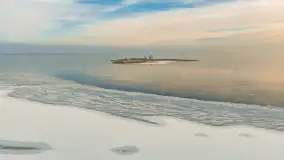 Niegocin skuty lodem w okowach zimowych mgieł, styczeń 2026  - zdjęcie 18