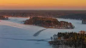 Zachód słońca nad jeziorem Nidzkim, Ruciane Nida z drona, styczeń 2026 r.  - zdjęcie 16