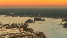 Zachód słońca nad jeziorem Nidzkim, Ruciane Nida z drona, styczeń 2026 r.  - zdjęcie 25