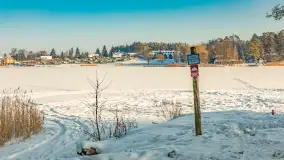 Mazurska zima przy przeprawie promowej, Wierzba, luty 2026 r. - zdjęcie 17