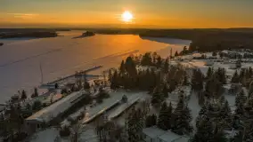 Zachód słońca nad jeziorem Ryńskim z drona, luty 2026 r. - zdjęcie 2