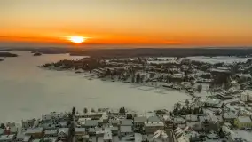 Zachód słońca nad jeziorem Ryńskim z drona, luty 2026 r. - zdjęcie 37