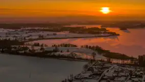 Zachód słońca nad jeziorem Ryńskim z drona, luty 2026 r. - zdjęcie 58