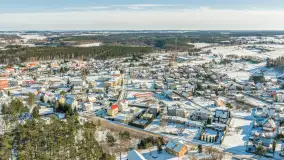 Jezioro Jędzelewo i Stare Juchy z lotu ptaka w zimowej scenerii, luty 2026 r. - zdjęcie 8