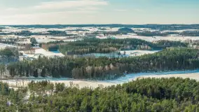 Jezioro Jędzelewo i Stare Juchy z lotu ptaka w zimowej scenerii, luty 2026 r. - zdjęcie 21