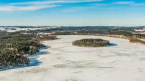 Jezioro Jędzelewo i Stare Juchy z lotu ptaka w zimowej scenerii, luty 2026 r. - zdjęcie 25