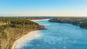 Zimowy wieczór nad jeziorem Tyrkło z drona, luty 2026 r. - zdjęcie 12