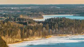 Zimowy wieczór nad jeziorem Tyrkło z drona, luty 2026 r. - zdjęcie 5