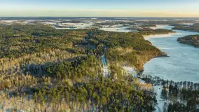 Zimowy wieczór nad jeziorem Tyrkło z drona, luty 2026 r. - zdjęcie 11