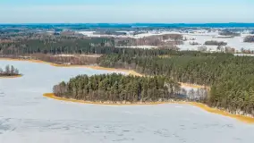 Wieś Sucholaski przy jeziorze Wydmińskim z zimowego lotu ptaka, luty 2026 r. - zdjęcie 9